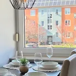 Citynahe Gemuetliche Mit 5 Schlafzimmern Apartament *