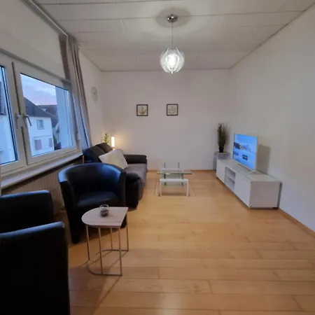 Citynahe Gemuetliche Mit 5 Schlafzimmern Билефельд