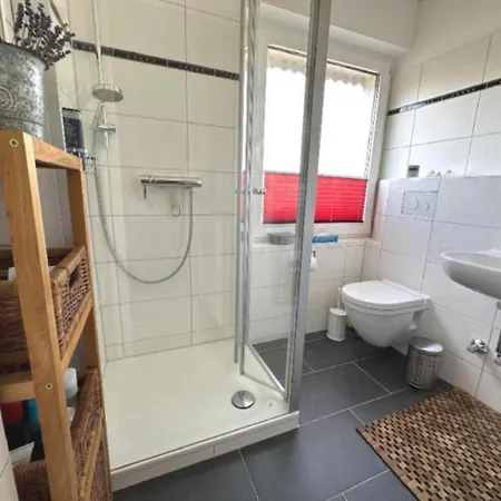 Citynahe Gemuetliche Mit 5 Schlafzimmern Билефельд