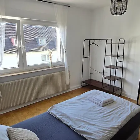 Citynahe Gemuetliche Mit 5 Schlafzimmern Apartament *